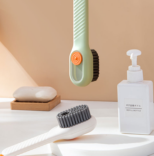 Uniwersalna szczotka do czyszczenia, którą można napełnić płynem